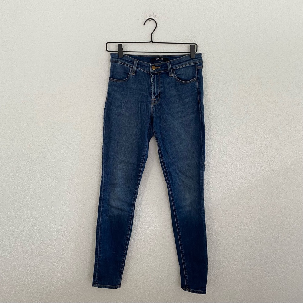 J BRAND Women’s Size 27 Dark Wash Skinny Denim Jean